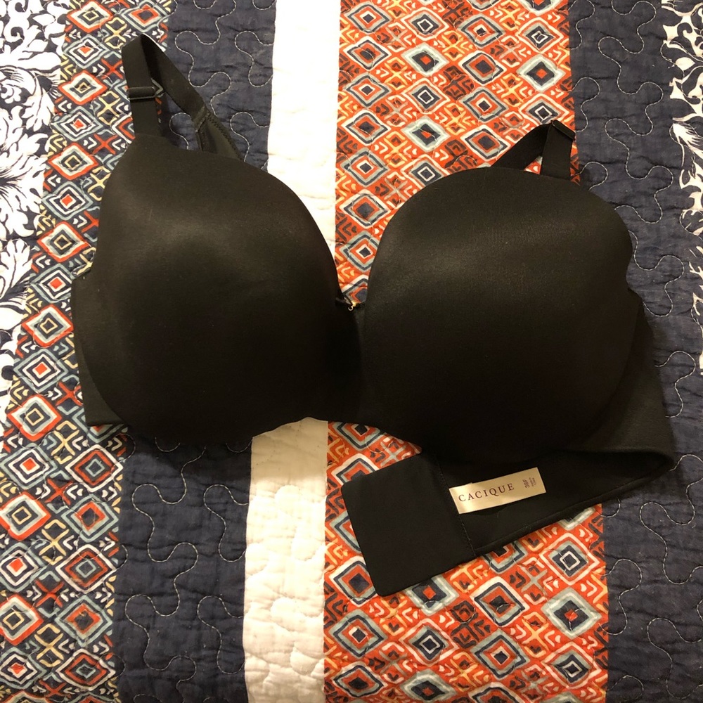 Cacique 38F Lightly Lined Balconette